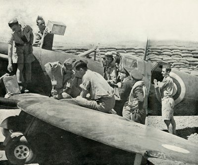 Bijtanken en herbewapenen van Spitfire-jagers, Malta, Tweede Wereldoorlog, 1942-1944 door Unbekannt