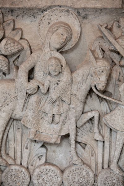 Romaans bas-reliëf van kapiteel in Autun Kathedraal met afbeelding van de Vlucht naar Egypte, Autun, Frankrijk door Unbekannt