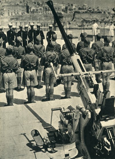 Royal Marines bij de parade ter viering van de succesvolle verdediging van Malta, Tweede Wereldoorlog, 1943-1944 door Unbekannt