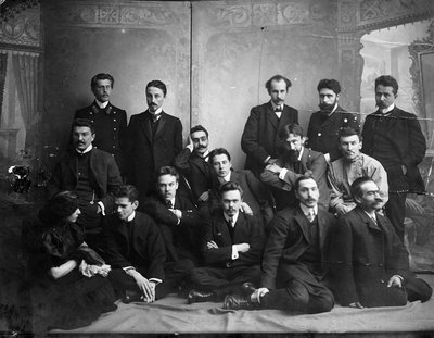 Russische auteur en dichter Andrei Bely met symbolistische auteurs door Unbekannt