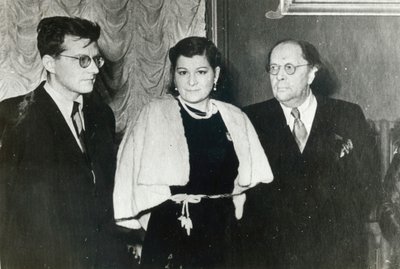 Russische componist Dmitri Shostakovich, zangeres Maria Maksakova en schrijver Aleksey Tolstoy, 1943 door Unbekannt