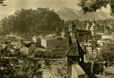 Salzburg vanaf de Kapuzinerberg, Oostenrijk, c1935 door Unbekannt