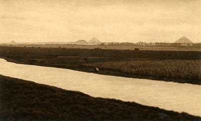 Saqqara - De Piramides van Dashur, ca. 1918-ca. 1939 door Unbekannt