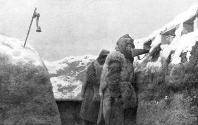 Wachters in een loopgraaf die uitkijken over niemandsland, Pas-de-Calais, Frankrijk, winter, 1915 door Unbekannt