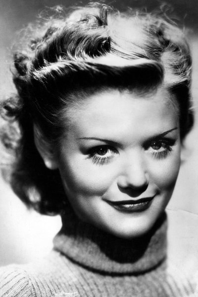 Simone Simon 1910-2005, Franse actrice, c1930s-c1940s door Unbekannt