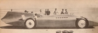 Sir Malcolm Campbell in zijn nieuwe Blue Bird op Dayton Beach, Florida, 1935 door Unbekannt