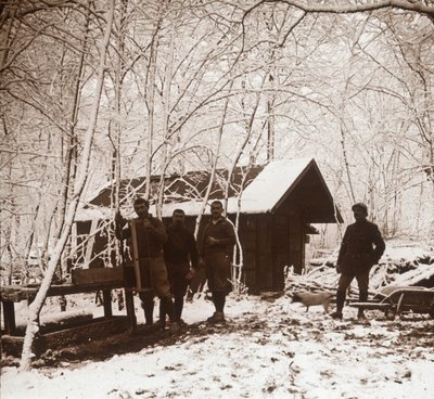 Soldaten in de sneeuw, Forêt de la Reine, Frankrijk, c1914-c1918 door Unbekannt