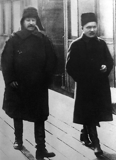 Sovjetleiders Joseph Stalin en Sergei Kirov, Moskou, USSR, 1928 door Unbekannt