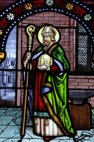 Glas-in-loodraam. Saint Eligius, Toucy, Frankrijk door Unbekannt