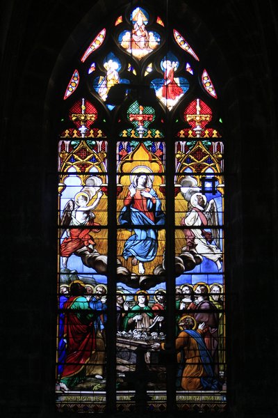 Glas-in-loodraam. De Tenhemelopneming van de Maagd, Bourges, Frankrijk door Unbekannt