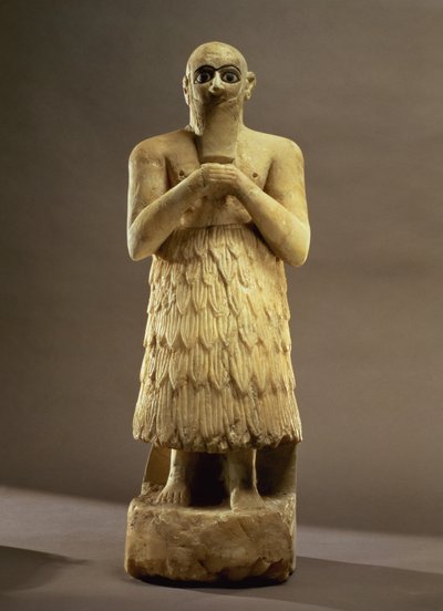 Beeldje van de ambtenaar of rentmeester Ebih-Il die de godin Ishtar aanbidt, uit Mari, Midden-Eufraat, ca. 2500 v.Chr. (gips en lapis lazuli) door Unbekannt