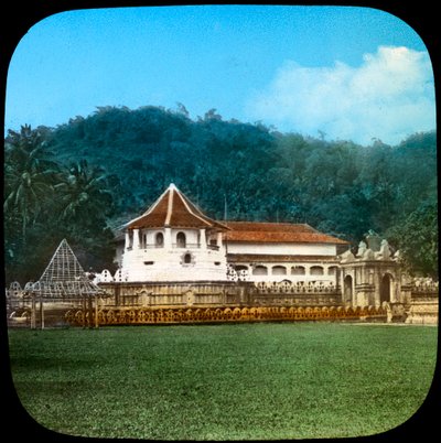 Tempel van de Heilige Tand, Kandy, Ceylon, eind 19e of begin 20e eeuw door Unbekannt