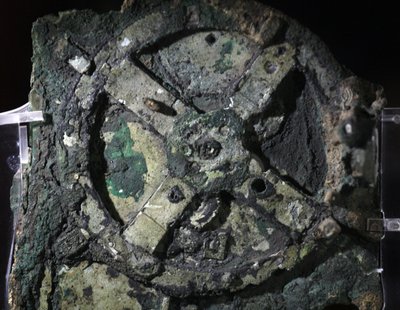 Het Antikythera mechanisme door Unbekannt