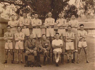 Het Bataljon Boksteam van het Eerste Bataljon, The Queens Own Royal West Kent Regiment. Poona door Unbekannt