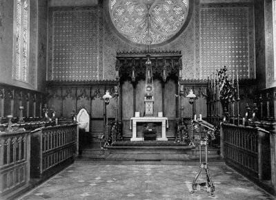 Het Koor, Katholieke Apostolische Kerk, Albury Park, Surrey, 1904 door Unbekannt