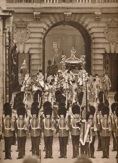 De kroningsprocessie naar de abdij, 1937 door Unbekannt