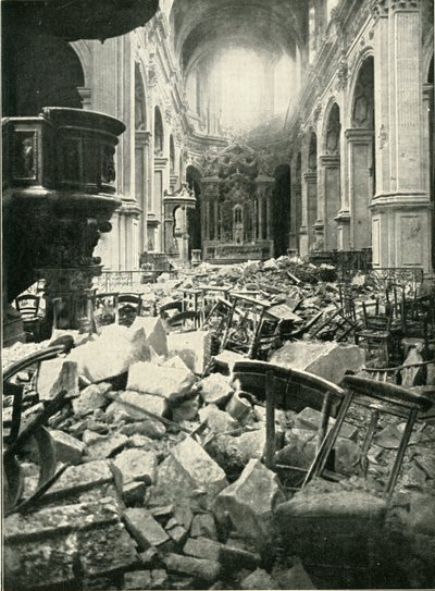 De schade aan de kathedraal van Cambrai, 1919 door Unbekannt