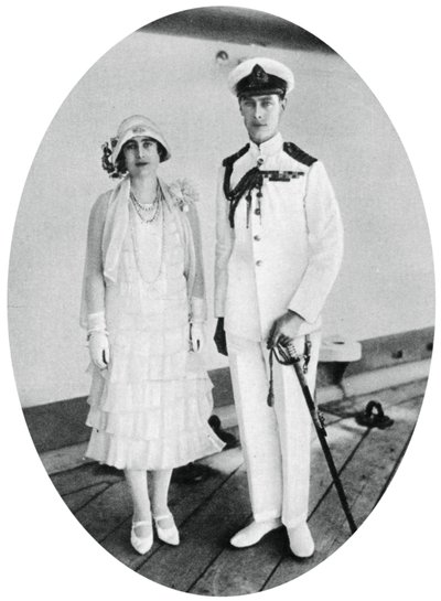 De Hertog en Hertogin van York aan boord van HMS Renown, Malta, 1927, 1937 door Unbekannt
