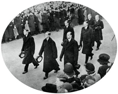 De hertog van York en zijn broers in de begrafenisstoet van koning George V, 1936, 1937 door Unbekannt