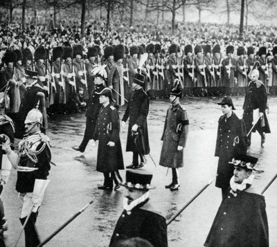 De Hertog van York in de begrafenisstoet van Koning George V door Unbekannt