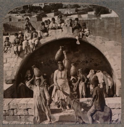 De fontein van de Maagd, Nazareth, ca. 1900 door Unbekannt
