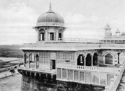 Het Gouden Paviljoen bij Jumna, Agra, 20e eeuw door Unbekannt