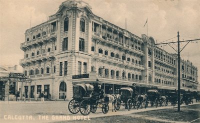 Het Grand Hotel, Calcutta, ca. 1920 door Unbekannt
