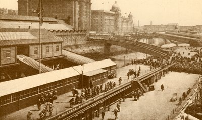 De grote drijvende aanlegsteiger in Liverpool, ca. 1930 door Unbekannt