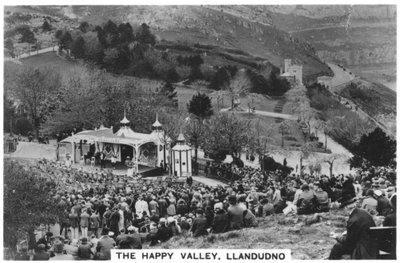 De Gelukkige Vallei, Llandudno, 1937 door Unbekannt