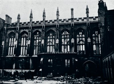 De historische hal in de Inner Temple volledig uitgebrand door brand, 1941 door Unbekannt