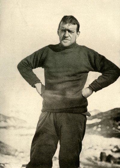 De leider van de expeditie in winterkleding, ca. 1908, 1909 door Unbekannt