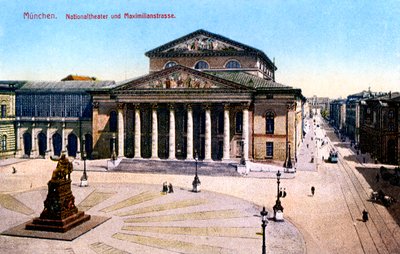 Het Nationaal Theater en Maximilian Strasse, München, Duitsland, 1925 door Unbekannt