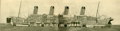 De Olympic 46.439 ton getoond in doorsnede, ca. 1930 door Unbekannt