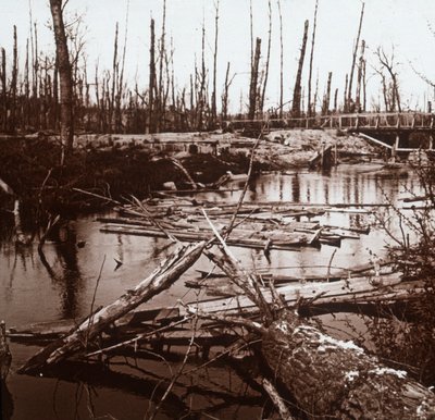De rivier Ailette, Noord-Frankrijk, ca. 1914-ca. 1918 door Unbekannt