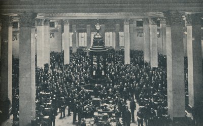 De Onderwriting Room bij Lloyds, met het Rostrum in het midden, 1936 door Unbekannt