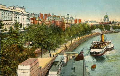 De Victoria Embankment en stoomschip op de rivier de Theems, Londen, ca. 1910 door Unbekannt