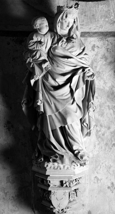 De Maagd en Kind Beeldhouwwerk toegeschreven aan Juan de Huerta. 15e eeuw Kerk van de Collegiale Sint-Jan de Doper van Rover in de Vlakte door Unbekannt