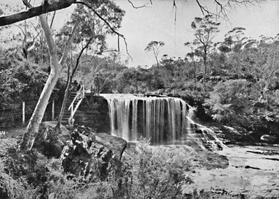 De huilende rots bij Wentworth Falls, Blue Mountains, ca. 1900 door Unbekannt