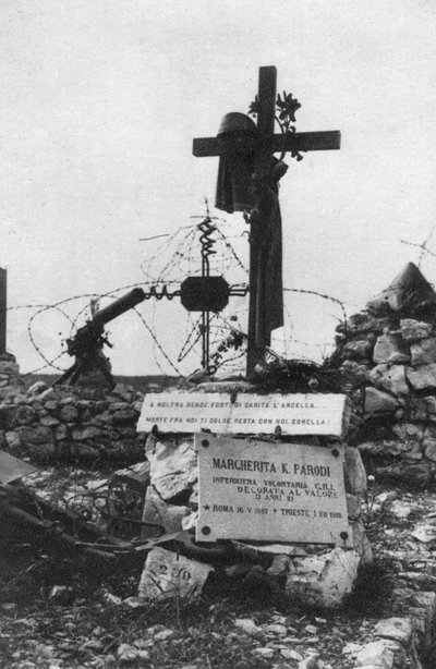 Het graf van een Italiaanse Rode Kruis vrijwillige verpleegster door Unbekannt