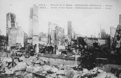 De ruïnes van Sermaize-Les-Bains, Frankrijk, Slag bij de Marne, Eerste Wereldoorlog door Unbekannt