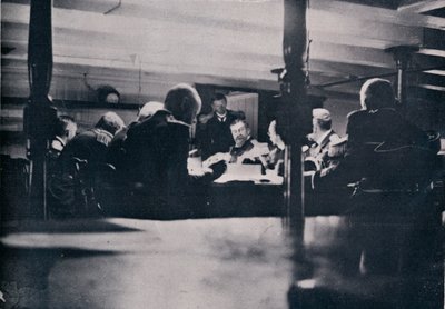 Het tafereel op de Victory tijdens de krijgsraad, 1906 door Unbekannt