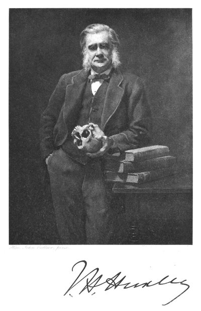 Thomas Henry Huxley, Engelse bioloog, 1883 door Unbekannt