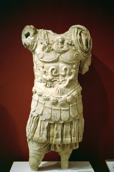 Torso van een niet-geïdentificeerde Romeinse keizer met een kuras door Unbekannt