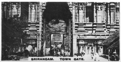 Stadspoort, Srirangam, India, ca. 1925 door Unbekannt