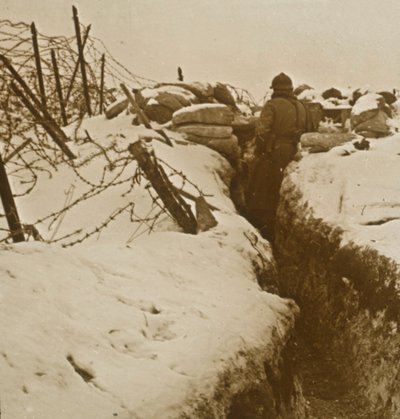 Loopgraven in de sneeuw, Elzas, Oost-Frankrijk, ca. 1914-ca. 1918 door Unbekannt