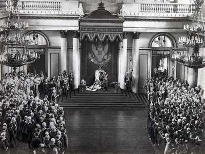 Tsaar Nicolaas II spreekt bij de opening van de eerste Doema, St. Petersburg, Rusland, 27 april 1906 door Unbekannt