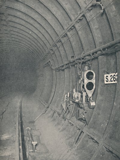 Tunnelsignaal en automatische trein-stop. London Underground Railways, 1926 door Unbekannt