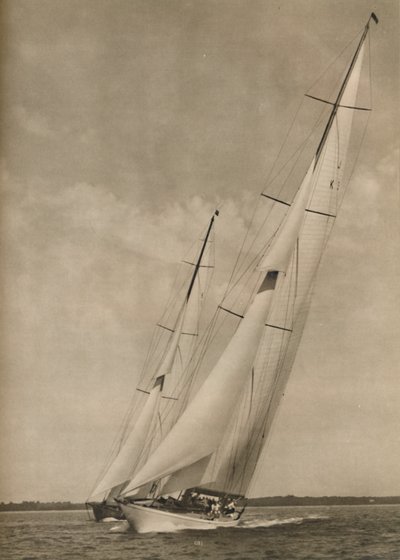 Twee beroemde jachten in een spannende wedstrijd, 1936 door Unbekannt