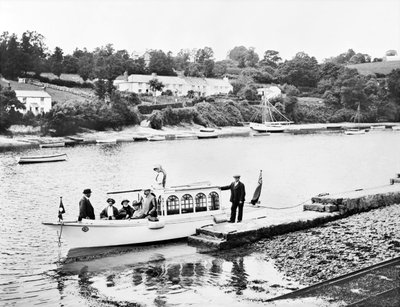 Verenigd Koninkrijk: Een uitzicht op de rivier Fal. Feock, Cornwall door Unbekannt