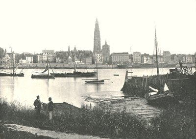 Uitzicht over de rivier naar de kathedraal, Antwerpen, België door Unbekannt